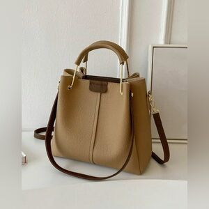 Brand New Brown Bag with Gold Hardware🤎